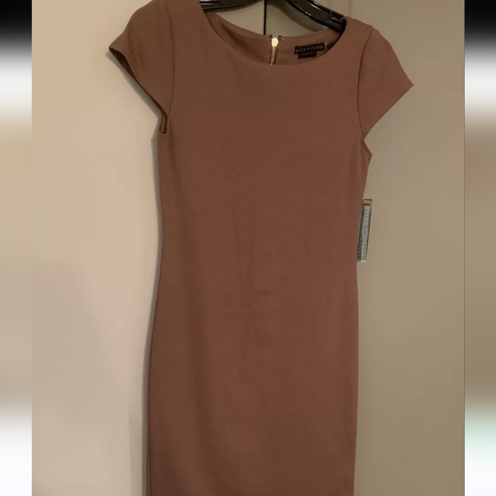 Alice + Olivia Mauve Brown Cap-Sleeve Sheath Dress